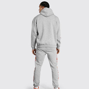 Conjunto Deportivo Personalizado en 3D para Invierno, Sudadera con Capucha y Pantalones Largos de Chándal para Hombre, 100% Algodón - Product Image 3