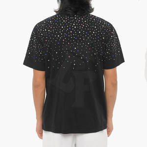 เสื้อยืดลำลองผู้ชายทำจากวัสดุที่ดีที่สุดสวมใส่สบายด้วยพลอยเทียมประกายสำหรับลุคประจำวัน - Product Image 2