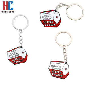 Portachiavi in metallo smaltato placcato oro moderno personalizzato, produzione di fabbrica con 23 anni di esperienza, con design 'Don't Hate Me Just I'm Little Cooler Letter Milk' - Product Image 2