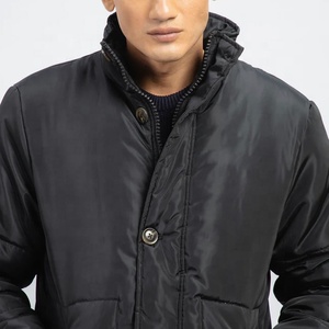 Doudoune légère matelassée pour homme Fermeture à glissière boutonnée noire compressible pour la saison hivernale Caractéristique respirante - Product Image 4