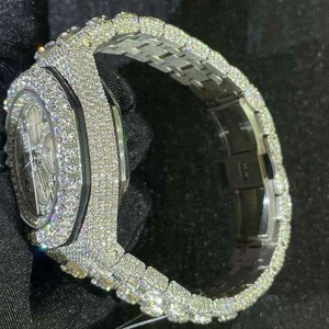 Reloj de Hombre de Alta Gama con Diamantes Blancos, Calidad de Exportación, Caja de Acero Inoxidable Resistente, Disponible al Mejor Precio - Product Image 4