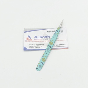 แหนบแยกขนตาทำจากสเตนเลสเคลือบกระดาษเป็นมิตรต่อสิ่งแวดล้อมออกแบบโลโก้ได้ตามที่ต้องการ - Product Image 3