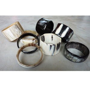 Brazalete de Cuerno de Búfalo de Diseño Personalizado, Brazalete de Moda de Cuerno Natural - Product Image 2