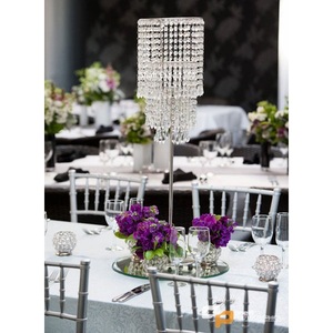 Candelabro de mesa colgante de cristal, centros de mesa hechos a mano, centros de mesa decorativos para bodas, candelabro de plata - Product Image 2