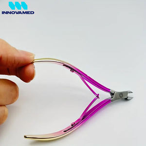 Cortacutículas de Acero Inoxidable con Borde Afilado, Herramienta de Precisión para Manicura y Pedicura, Suministros para Salón de Belleza por INNOVAMED - Product Image 6