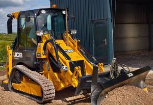 Chargeuse compacte JCB 1CX 4x4 avec capacité de charge nominale de 9 tonnes, pelle rétrocaveuse JCB 1CX - Product Image 2
