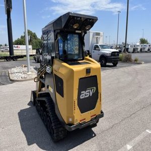 Chargeuse compacte sur chenilles ASV RT40 d'occasion, 35 tonnes, haute efficacité énergétique, modèle 2023, moteur, boîte de vitesses, à vendre - Product Image 2
