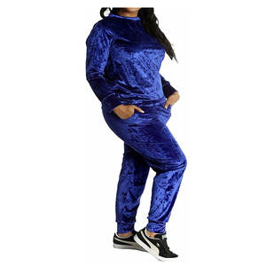 Venta al por mayor de chándales de terciopelo grueso de buena calidad ropa de calle mujer terciopelo personalizado chándal de terciopelo - Product Image 1