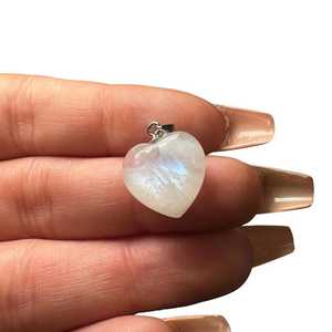 Pendentif en cristal délicat fabriqué à la main Collier en argent avec pierres précieuses naturelles Bijoux uniques pour femmes - Product Image 3