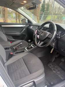 SKODA OCTAVIA USADO CON VOLANTE A LA IZQUIERDA/DERECHA - Product Image 2