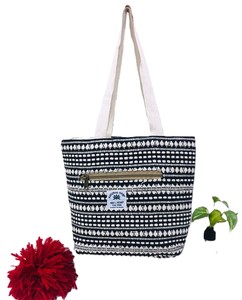 Sac fourre-tout exclusif en coton Dari en édition limitée pour femme Fermeture à glissière écologique faite à la main pour une soirée décontractée Utilisation polyvalente - Product Image 2