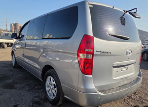 Hyundai Starex Grand Starex Van 2015 de 5 Plazas - Product Image 3