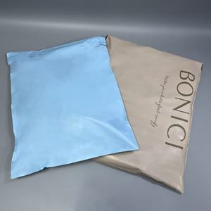 Sacs d'expédition personnalisés imperméables pour vêtements, sacs express pour entreprises de vêtements, sacs d'emballage écologiques pour envois postaux - Product Image 2