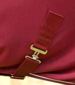 ผ้าห่มม้าแบบสั่งทำพิเศษ กันน้ำ ระบายอากาศได้ดี คุณภาพพรีเมียม ทนทาน ผ้าห่มสำหรับขี่ม้าแบบขายส่ง ผ้าห่มม้าสำหรับขี่ม้าที่สะดวกสบาย - Product Image 6