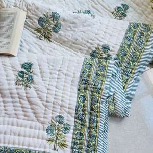 Couverture en coton réversible, fabriquée à la main à Jaipur, matelassée, imprimée à la main, patchwork - Product Image 1