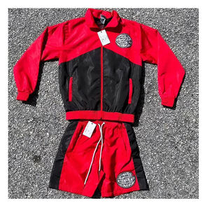 Venta al por mayor de chándales de nailon personalizados para hombre tiras reflectantes cremallera con capucha pantalones cortos de chándal conjuntos de poliéster al por mayor Cremallera de nailon - Product Image 3