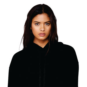 Sweat-shirt à capuche 52% en coton peigné à ourlet brut pour femme, vêtement court noir en polaire 48% - Product Image 4