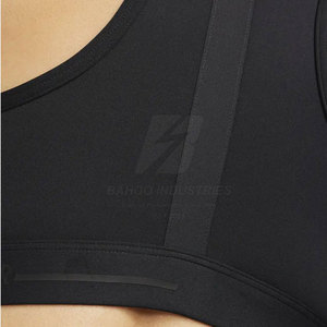 Soutien-gorge de yoga et de fitness pour femmes, style simple, respirant, à maintien élevé, avec logo frontal, rembourré et sans couture, vente en gros - Product Image 5