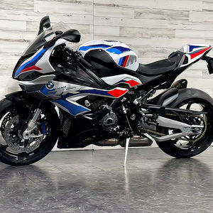 BMW S1000RR d'occasion 2021 disponible à la vente - Product Image 1