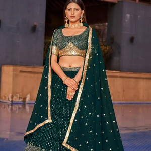 Conjunto de Lehenga Choli Bordado con Lentejuelas Verde Esmeralda Regal con Blusa y Dupatta a Juego, Estilo Bollywood, Largo hasta el Suelo para Fiestas - Product Image 1