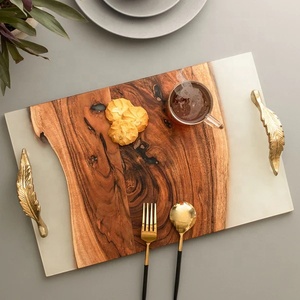 Bandeja rectangular moderna de madera de acacia para servir, hecha a mano, elegante, de madera, segura para alimentos, plato de charcutería de resina epoxi para bodas - Product Image 2