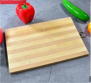 Tabla de cortar y cortar de madera de acacia hecha a mano, apta para lavavajillas - Product Image 2