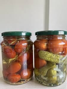 HIGH QUALITY Big Sale OEM Quality <b>PICKLED</b> TOMATO and CUCUMBER in <b>Jar</b> Packaging As Request - Product Image 6