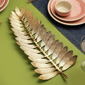 Plateau à feuilles en aluminium personnalisé Plateau de centre de table Assiette de luxe faite à la main pour les mariages Plateaux de décoration pour la maison et la pendaison de crémaillère - Product Image 5