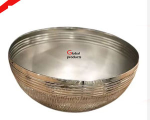 Tazón de servicio de diseño de hoja de aluminio y metal con acabado plateado de aspecto clásico para restaurante y bar de hotel - Product Image 3