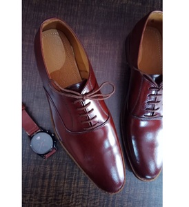 Chaussures Oxford avec logo personnalisé, chaussures formelles en cuir véritable de haute qualité fabriquées en usine, chaussures pour hommes au design élégant et durable, vente en gros - Product Image 3