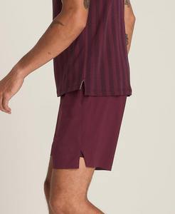 Uniforme de ropa deportiva de tenis informal ecológica de poliéster 100% para hombres y mujeres con nombre de equipo personalizado y logotipo en la parte delantera y pantalones cortos - Product Image 5