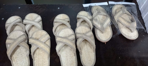 Sentez-vous rafraîchi et ancré avec des pantoufles en luffa respirantes, savamment conçues pour le confort et la sophistication respectueuse de la planète - Product Image 5