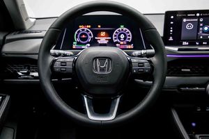 Nouvelle berline hybride de luxe Honda Accord Premium 2.0L PHEV 2025 bleu étoilé, zéro kilomètre, prix attractif, prête à être expédiée - Product Image 2
