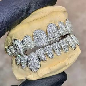 Rejilla Dental de Moissanita VVS Personalizada, Certificada por IGI, Plata, Oro de 18K, Estilo Hip Hop, Joyería Fina, Dientes Superiores e Inferiores con Incrustaciones, para Hombres y Mujeres - Product Image 1