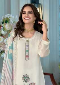 Organza doux à la mode avec broderie Salwar costume femme fabricant de mode de Surat au prix de gros - Product Image 3