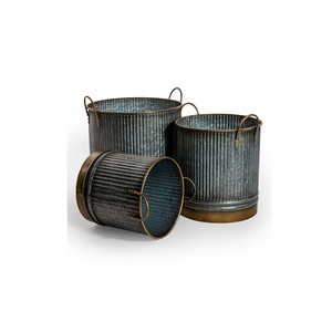 Juego de 3 macetas de metal galvanizado clásicas con asa para el hogar, jardín al aire libre, macetas decorativas para flores - Product Image 4