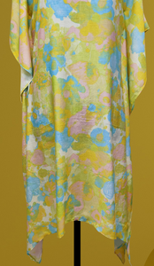 Robe tunique caftan moderne pour femmes à double col design léger coupe ample Poncho d'été couverture de plage matériau rayonne - Product Image 3