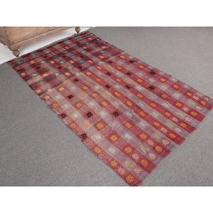 Tapis de 3,9 x 6,4 pieds, tapis turc vintage, tapis en laine rouge à imprimé animal - Product Image 1