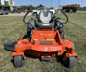 เครื่องตัดหญ้า Husqvarna M-ZT 61 แบบ Zero-Turn สำหรับใช้ในบ้าน - Product Image 4
