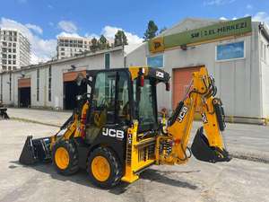 Chargeuse compacte sur pneus JCB 1CXT et accessoires avec moteur Yanmar, boîte de vitesses et pompe – Matériel de construction haute performance - Product Image 5