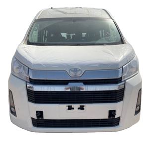 Fourgonnette Toyota Hiace 2023 essence avec sièges en cuir, conduite à gauche, transmission automatique, toit ouvrant panoramique, bus de transport Hiace, bus pour le personnel - Product Image 1