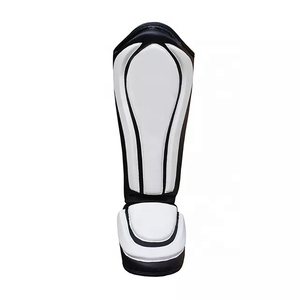 OEM Espinilleras con logotipo propio Cuero de calidad superior y material EVA Protectores y calentadores de piernas a un precio para la protección - Product Image 6