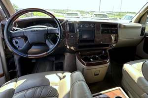 รถตู้ดัดแปลง GMC SAVANA G1500 EXPLORER ปี 2007 มือสอง พวงมาลัยซ้าย/ขวา - Product Image 2