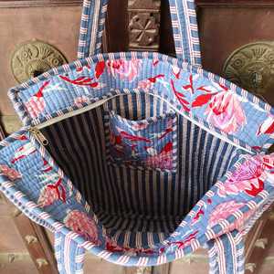 Sac fourre-tout en coton matelassé avec fermeture à glissière, chaînes, multi-usages, écologique pour les marques, taille 18 pouces, impressions et couleurs personnalisées - Product Image 2