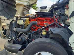 BEST-SELLER - VENTE FLASH - Camion semi-remorque LT625 2020 avec cabine couchette - Cabine couchette de 72 pouces, 450 CV, boîte automatique 12 vitesses, livraison gratuite dans le monde entier - Product Image 5