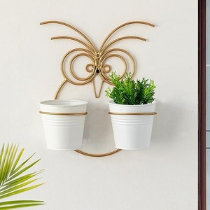 Macetas de metal en forma de búho con macetas blancas Eleva tu espacio con diseños de moda Macetas colgantes para balcón Sala de estar - Product Image 2