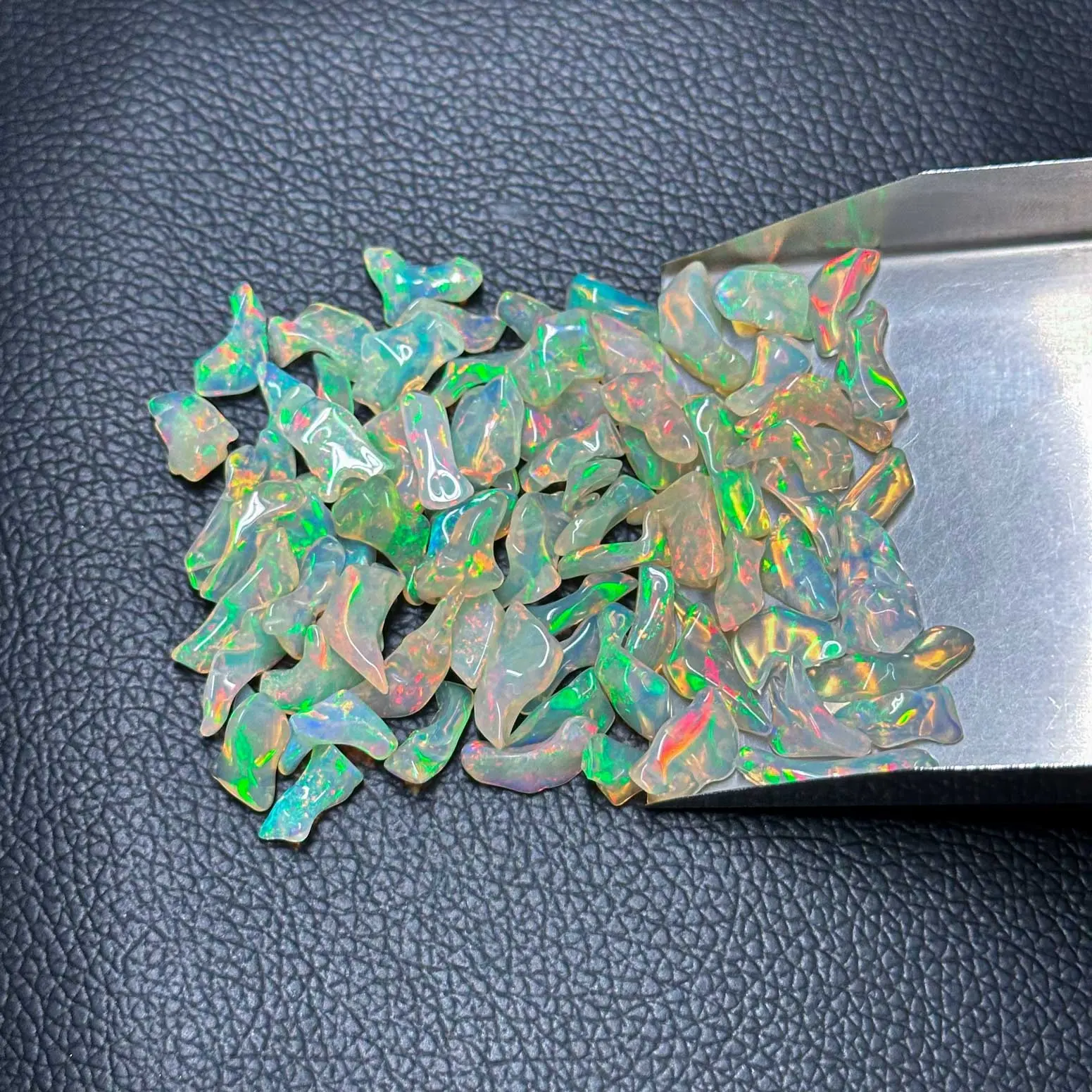 Aaa chất lượng tự nhiên đánh bóng Opal thô ethiopian opals nguyên Stones Đối với trang sức đá quý hạt giá bán buôn