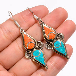 Boucles d'oreilles en pierre Turquoise et corail, bijoux personnalisés en argent tibétain faits à la main, vente en gros - Product Image 1