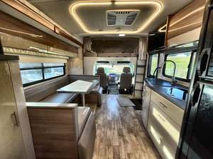 Camping-car de luxe Winnebago View classe C |   Camping-car diesel haut de gamme avec cuisine entièrement équipée |   Camping-car de luxe diesel - Product Image 5