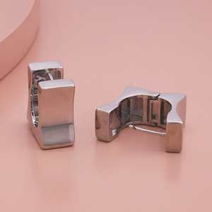 Trendy Geometric Flower Huggie Hoop Stud <b>Earrings</b> 186175 with Pearl Diamond and Moissanite for Parties Made From Zinc Alloy - Product Image 4